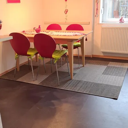 Apartment Heyne Weinboehla