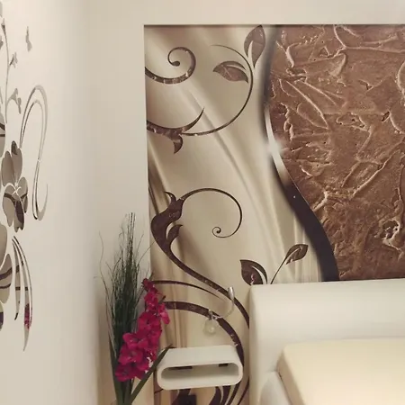 Heyne Apartment *